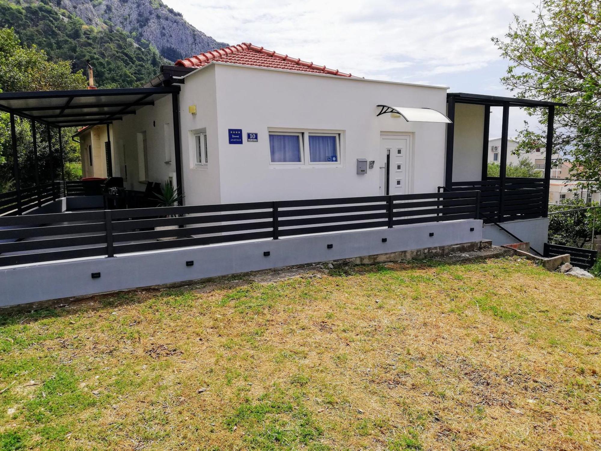 Apartment Nino Gradac  Extérieur photo