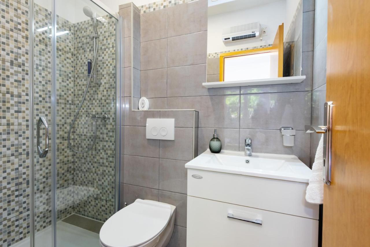 Apartment Nino Gradac  Extérieur photo