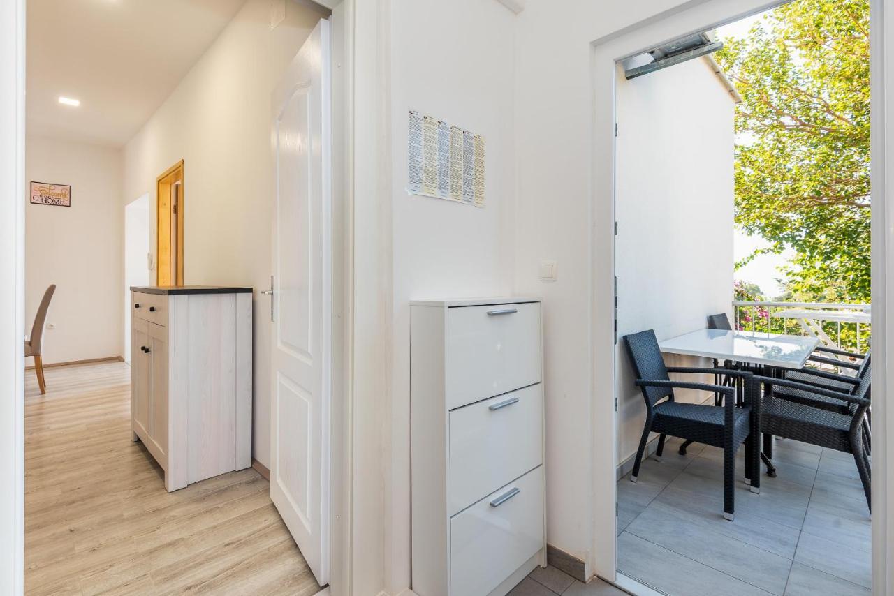 Apartment Nino Gradac  Extérieur photo
