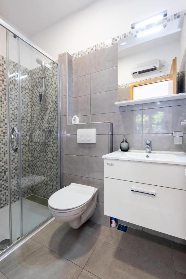 Apartment Nino Gradac  Extérieur photo